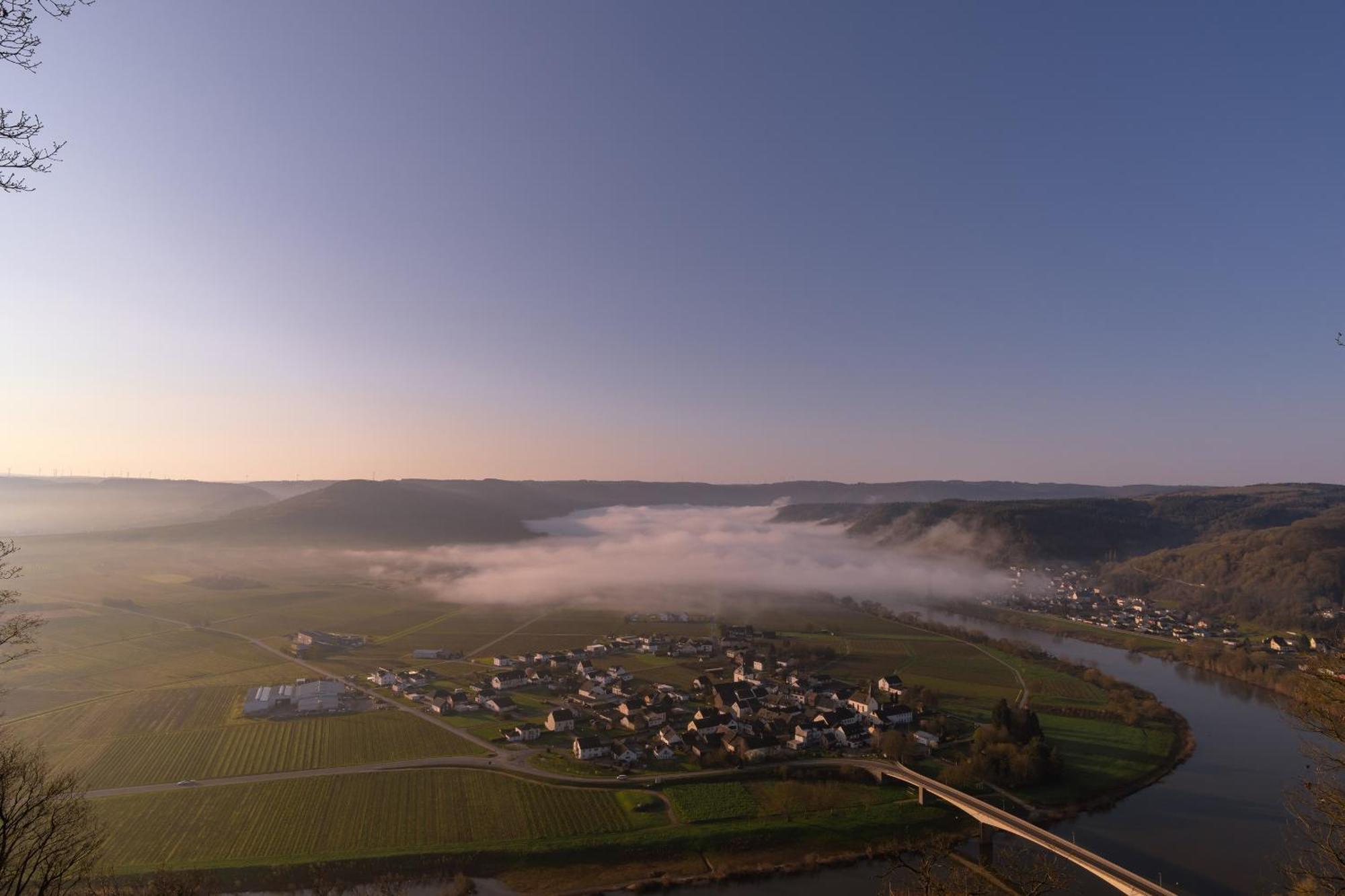 Neue Loft Im Alten Kelterhaus - Urlaub Im Wein- Und Ferienort Bekond Ngoại thất bức ảnh